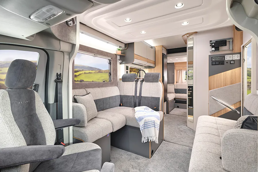 Adamo XL DL Lounge And Travel Seats