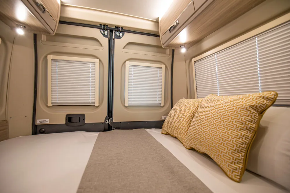 Elddis Evolution CV80 22 Rear Bed