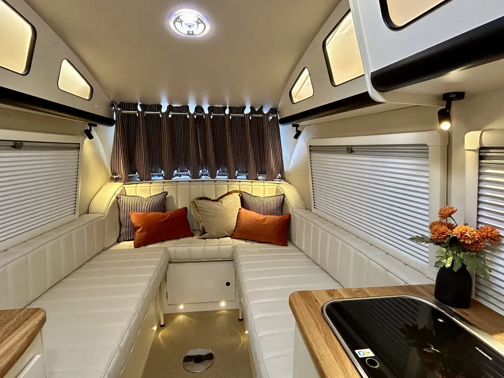 Barefoot Eclipse Inside Lounge