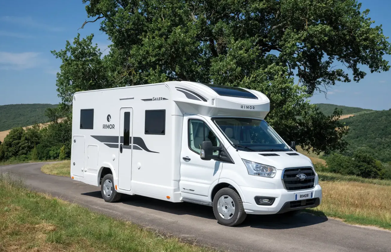Rimor Sailer Motorhome External Lifestyle 2