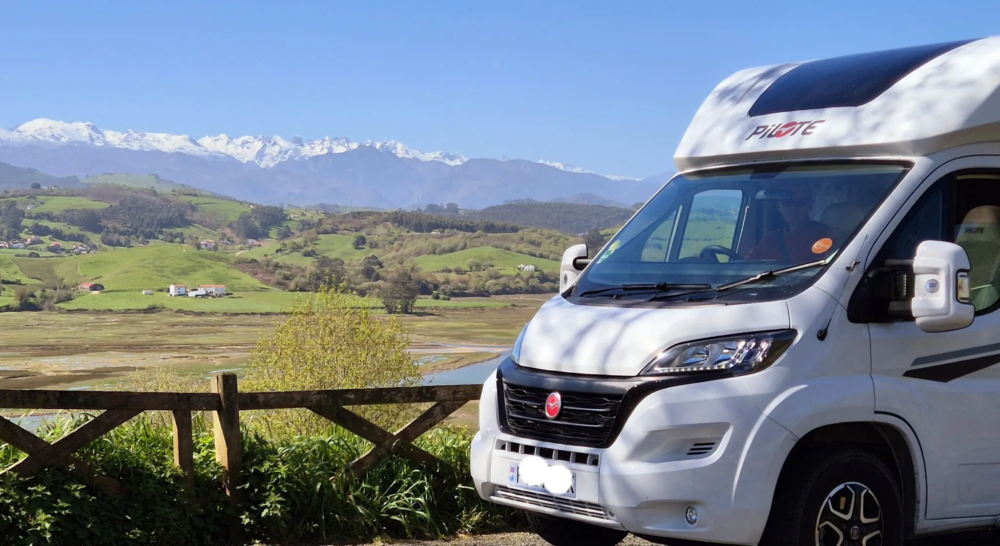 Crossings Motorhomes Destination 2