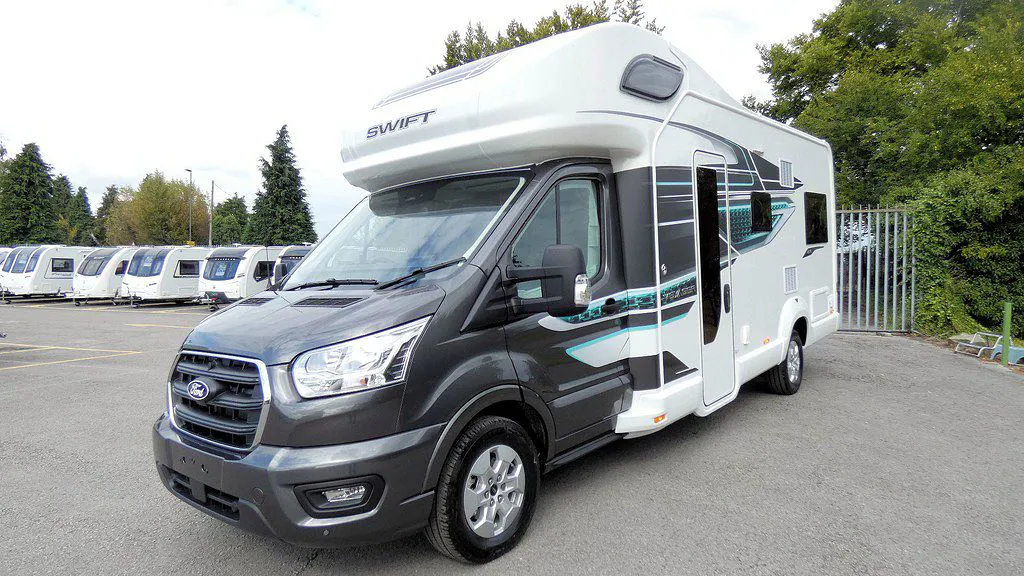 Don Amott Motorhome Swift